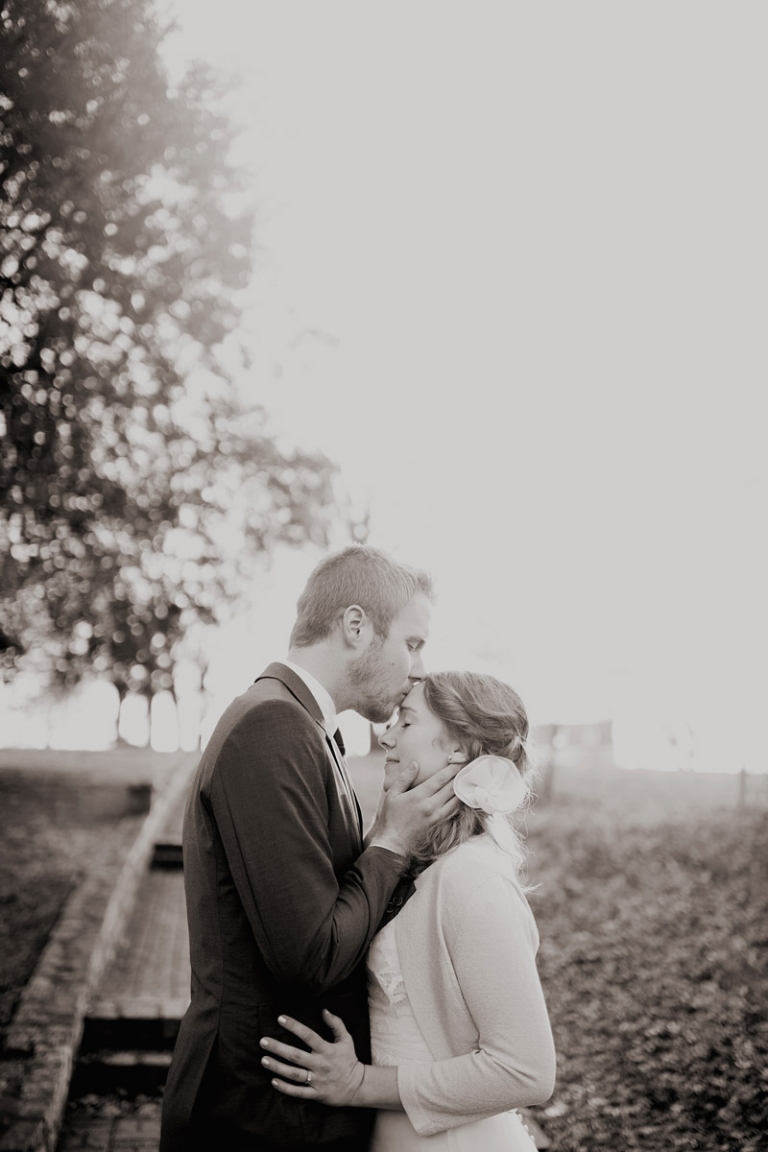 romantic black and white wedding photography // joyeuse photography
