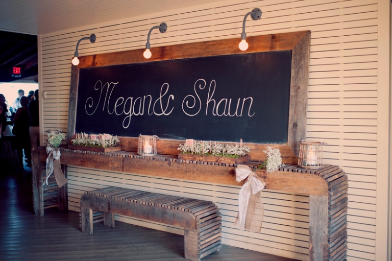 chalkboard wedding decor // joyeuse photography