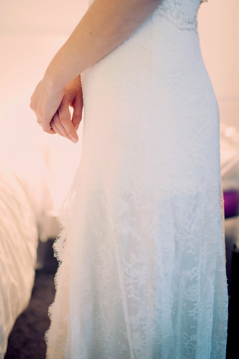 soft delicate bridal photography // joyeuse photography
