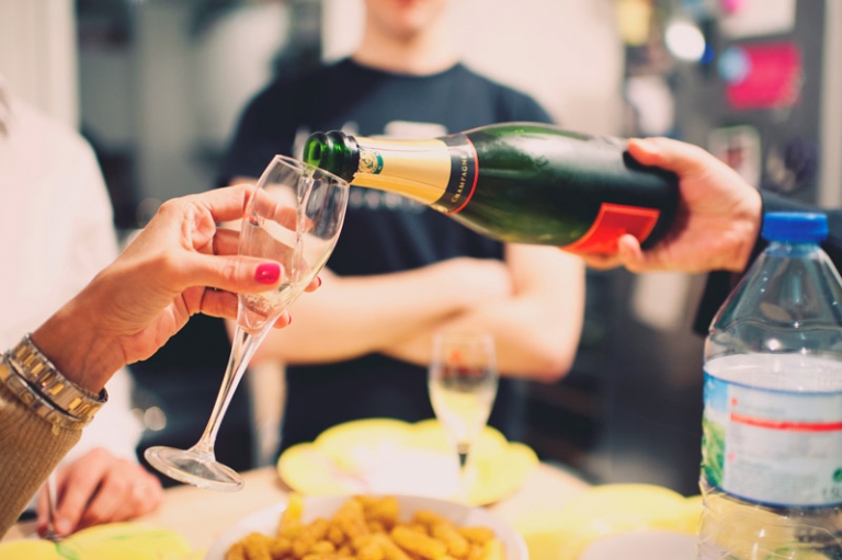 elegant photojournalistic french wedding reception photography nantes //joyeuse photography