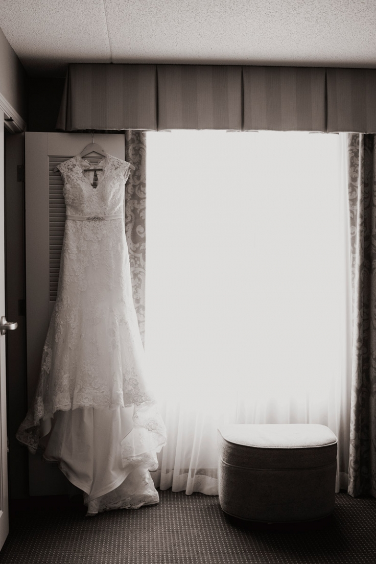 vintage inspired wedding dress // joyeuse photography