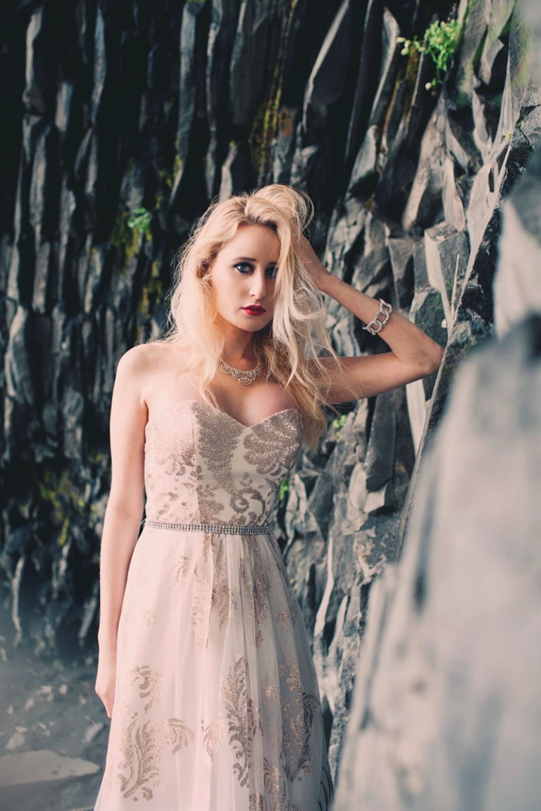 iceland bride joyeuse photography