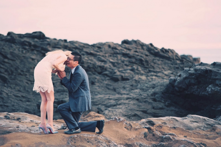iceland engagement photos joyeuse photography