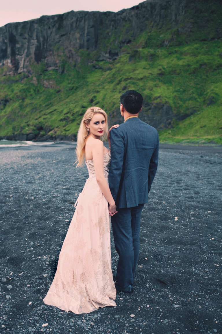 iceland elopement joyeuse photography