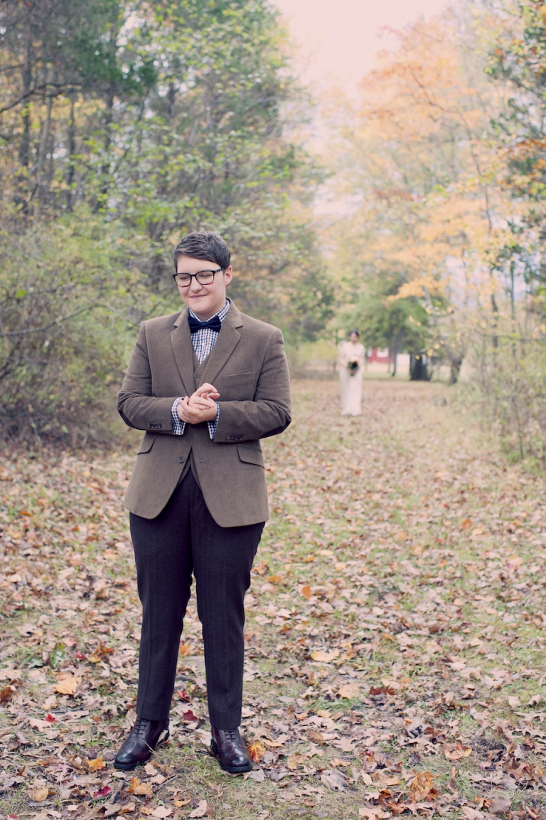 lesbian first look joyeuse photography