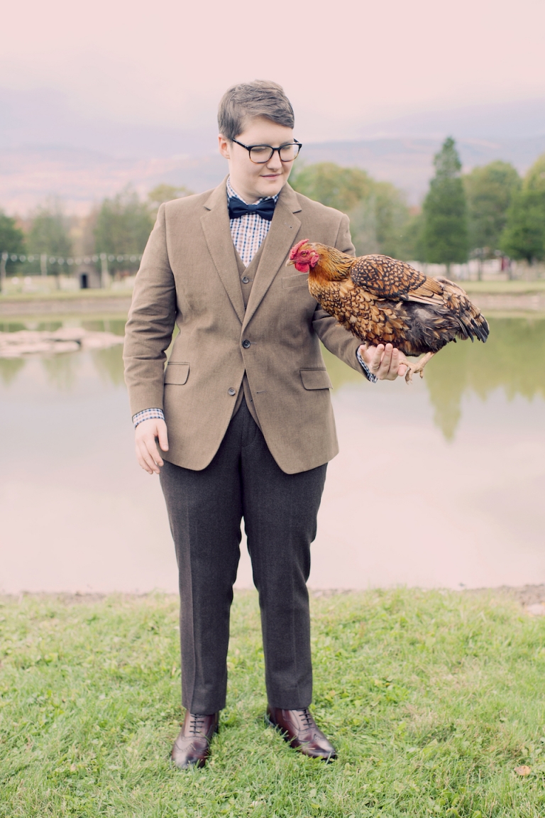 rustic lesbian wedding joyeuse photography 