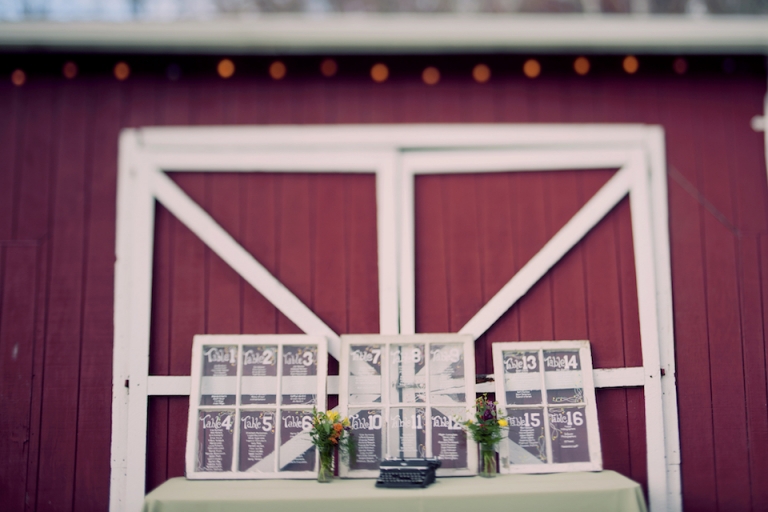 rustic escort cards joyeuse photography