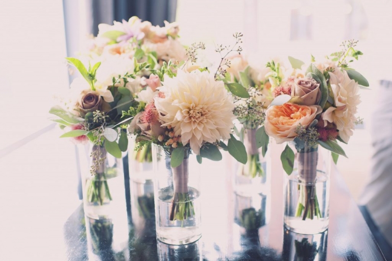 summer wedding flowers joyeuse photography