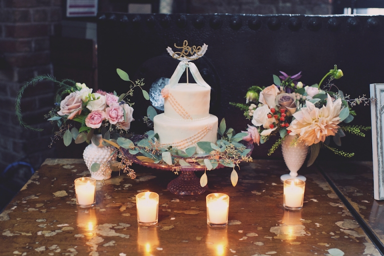 cute wedding cake joyeuse photography