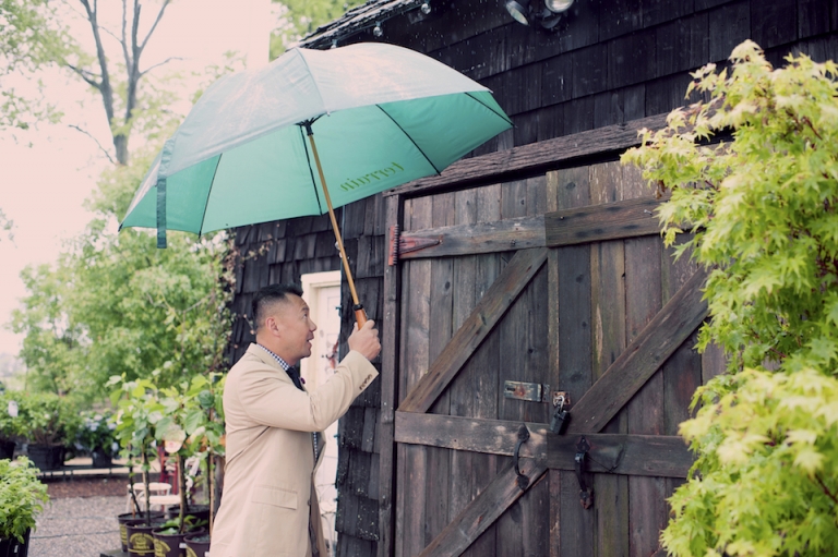 rainy day wedding joyeuse photography