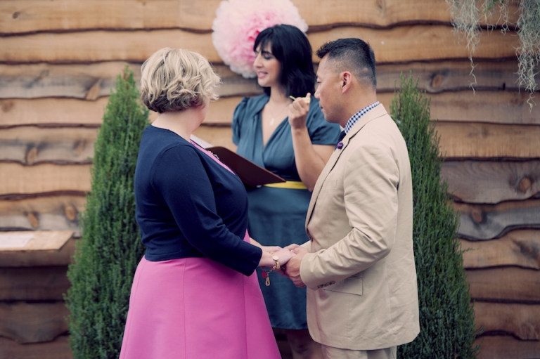 creative wedding ceremony joyeuse photography