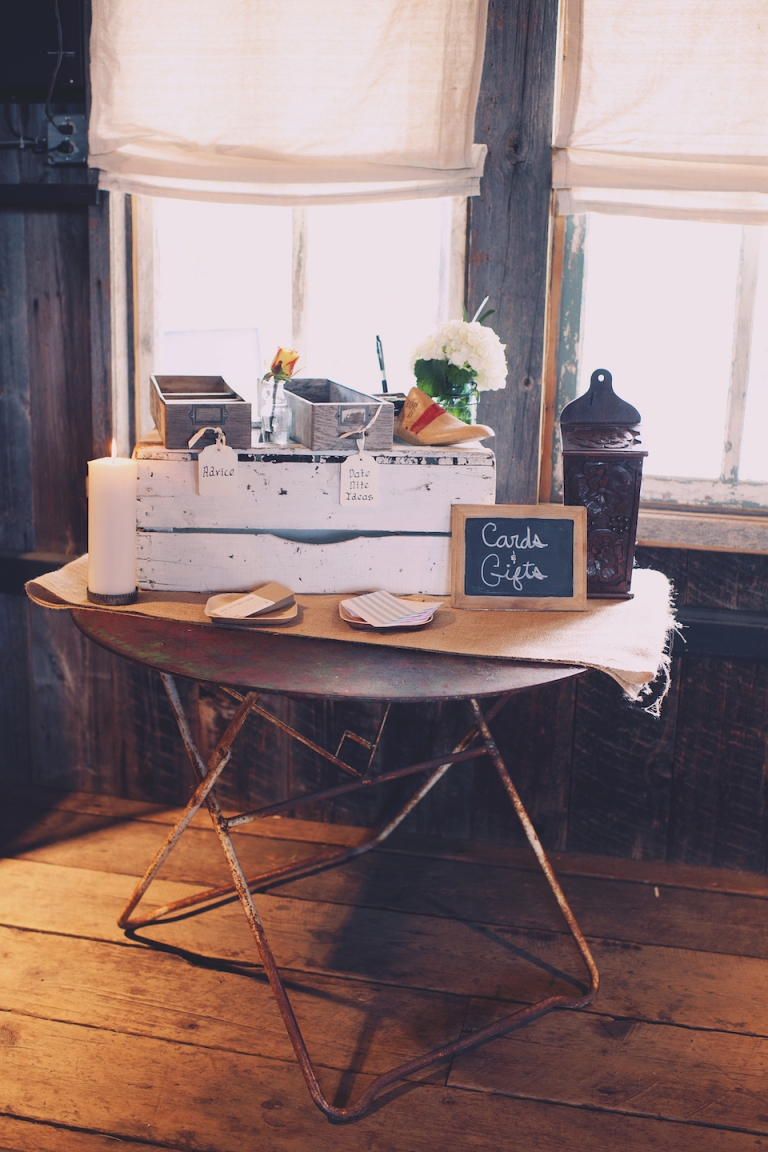 creative alternative wedding joyeuse photography