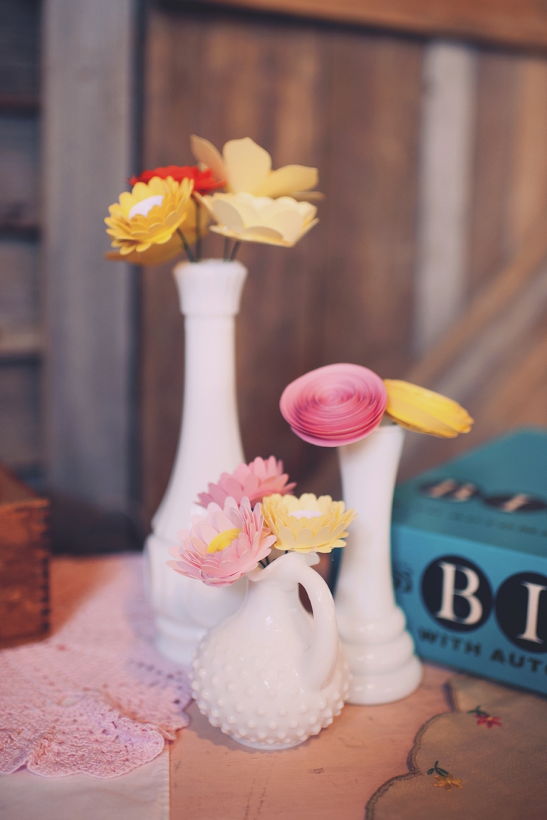 DIY wedding flowers joyeuse photography