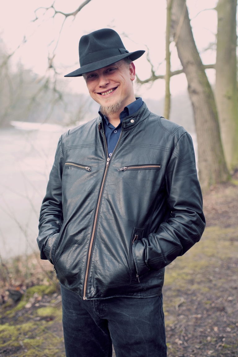 unique groom style joyeuse photography