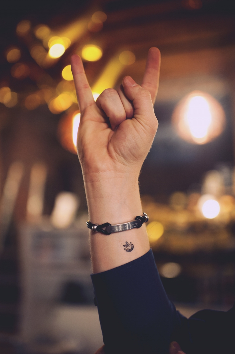 rock n roll wedding joyeuse photography