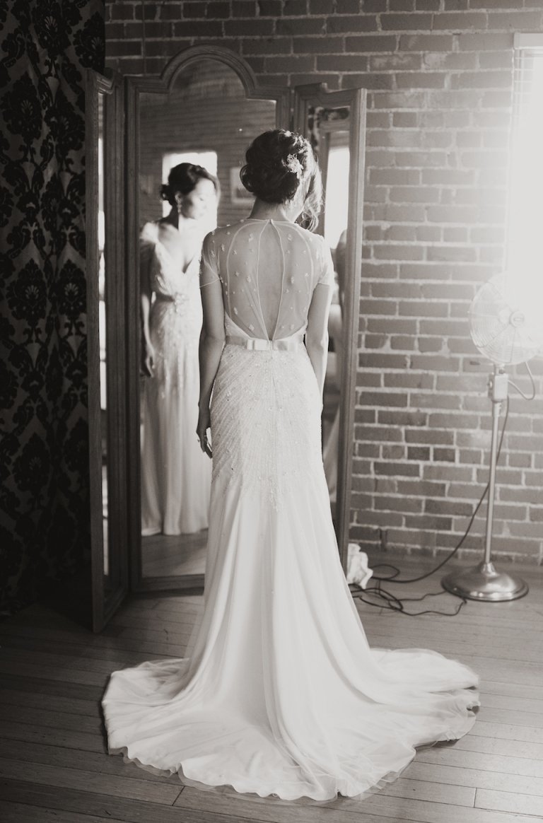vintage modern wedding dress // joyeuse photography