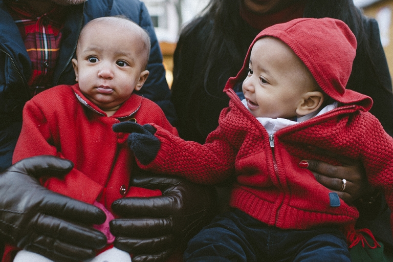 family lifestyle photoshoot joyeuse photography