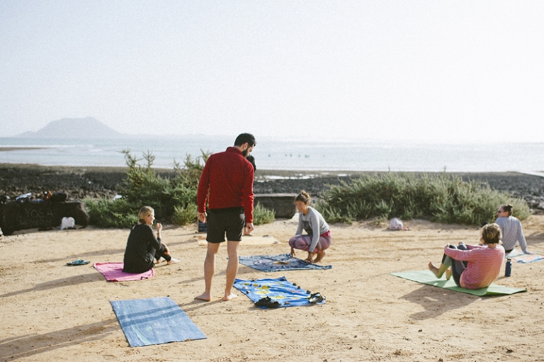 beach-yoga-fuerteventura
